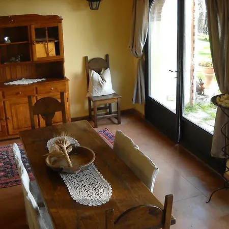 Casale Asciolo Bed and Breakfast *